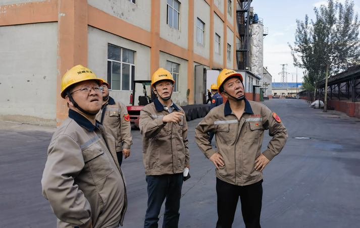 南通揚(yáng)子碳素黨委書(shū)記、董事長(zhǎng)劉明 赴旭峰炭素調(diào)研并拜訪(fǎng)烏蘭察布市領(lǐng)導(dǎo)